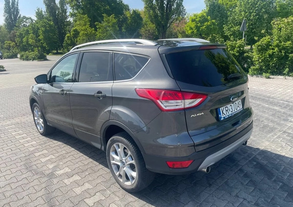 Ford Kuga cena 55000 przebieg: 105500, rok produkcji 2015 z Kraków małe 667